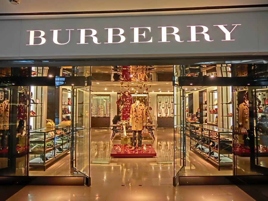 burberry store British luxury brands