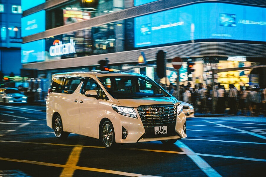 Toyota Alphard luxury cars