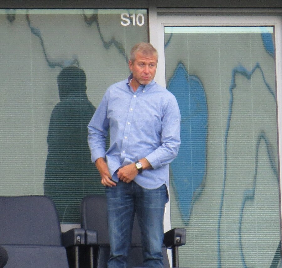 Roman Abramovich watching a Chelsea game