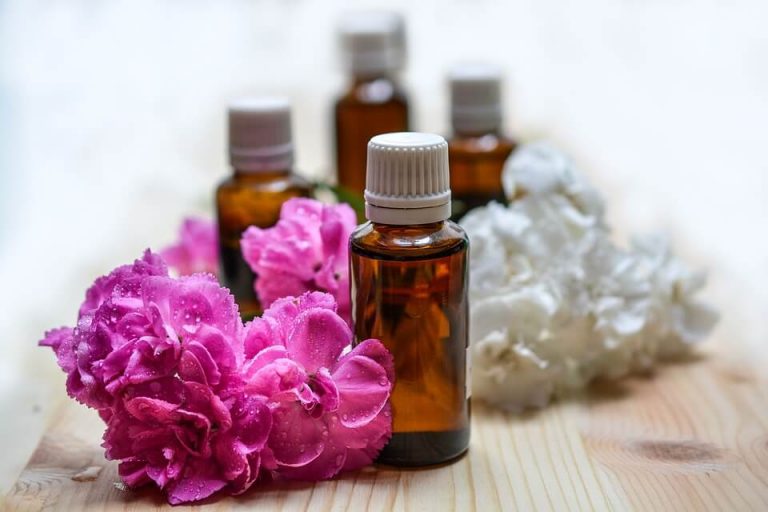 11 Rare Essential Oils and Nourishing Oils to Look for in Luxury Skin