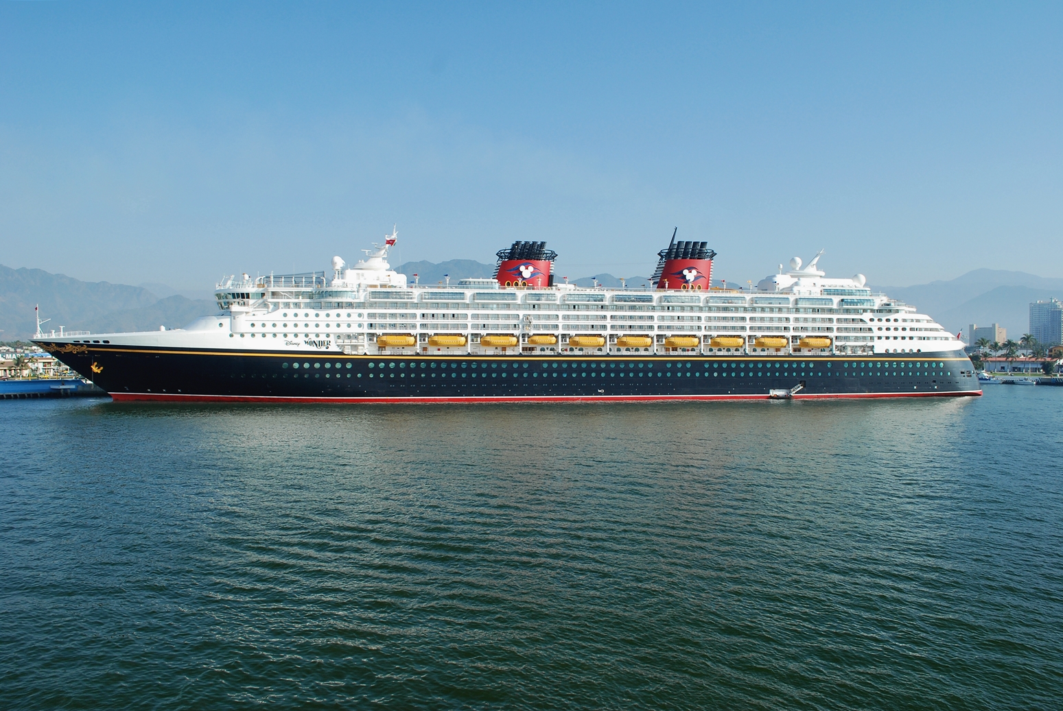 Disney Magic, Disney Magic Cruise, Disney Magic Cruise Ships, Disney cruise ships, Disney Magic cruise ship, Disney Cruise, Disney cruise review, Disney Magic cruise review.