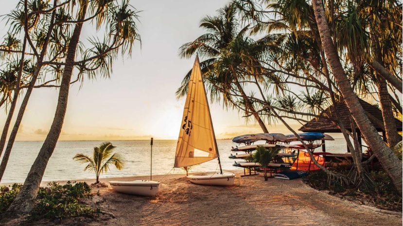 luxury rentals, airbnb luxe, polynesian island